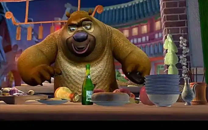 熊出没之环球大冒险_熊二深夜去食堂偷吃