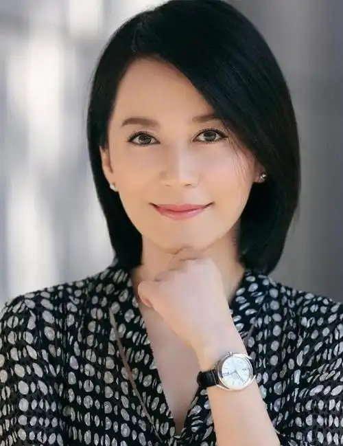 中年女性换新发型,注意避开这4款,低级没气质,另外4款更合适