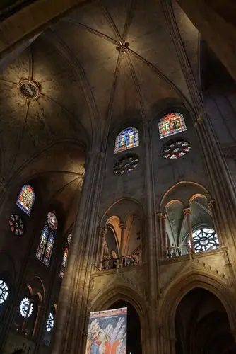 【大千世界】火灾前的巴黎圣母院内饰