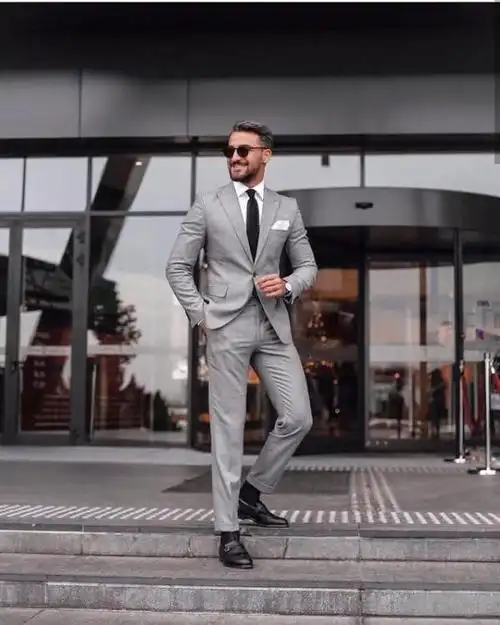 西装搭配什么鞋子