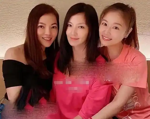 林心如闺蜜成400亿豪门阔太连生3胎还想给73岁的郭台铭拼4胎