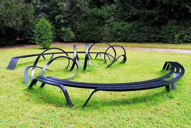 户外公共座椅:城市中一道亮丽的风景