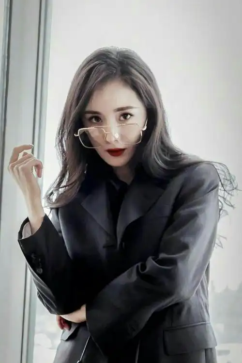 女明星带眼镜,谁有斯文败类气质