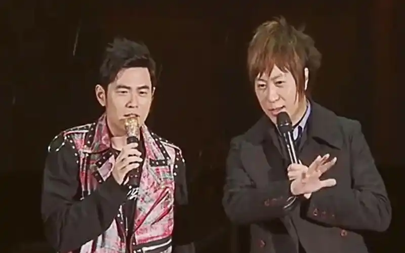 五月天演唱会万人合唱,唱的竟是周杰伦的歌?阿信:买错票的请出去!