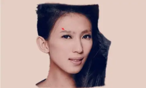 五种不安分的女人面相,烂桃花多,经不住诱惑,感情混乱!