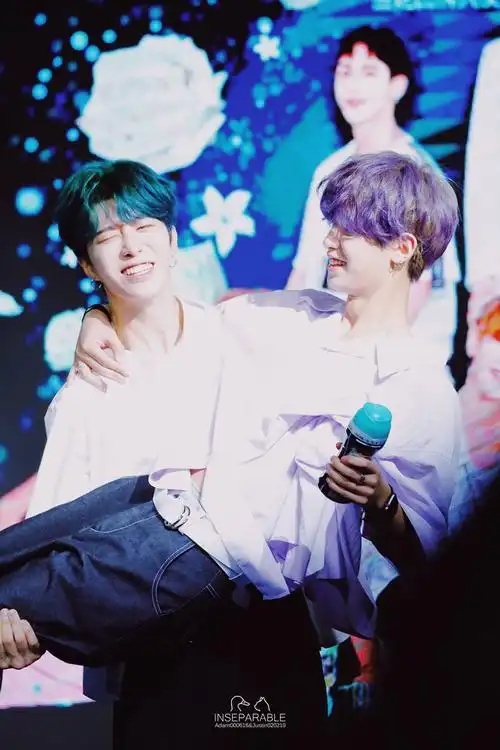 公主抱加油哦"我们是什么"  "皇权富贵"99额额99校霸们的爱情平行