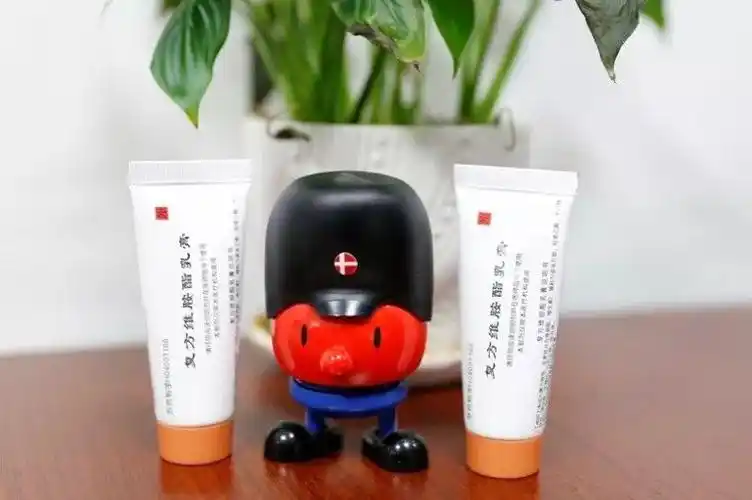 用于治疗痤疮,银屑病,鱼鳞病和其他角化性皮肤病等74 呋喃西林软膏