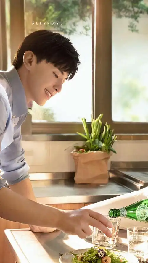 你好29岁的邓伦祝邓伦大帅哥生日快乐