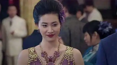 热血:一凡准备偷钥匙,不料大野洋子来搅局,两人在石原面前斗舞-影视综