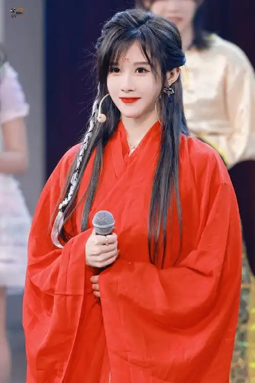 12 开心一夏特殊公演 mc1漂亮又可爱的小段@snh48-段艺璇