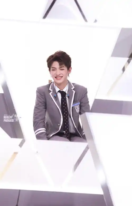 皇权富贵出道六周年快乐