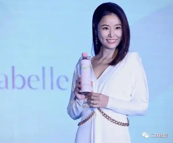 林心如回应霍建华在大陆复工,称是件好事,她也宣布新节目上线_女儿