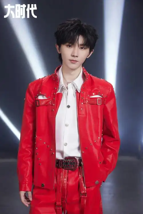 马嘉祺超话indevilbeauty超话《大时代》舞台特别定制夏末秋初,微风轻