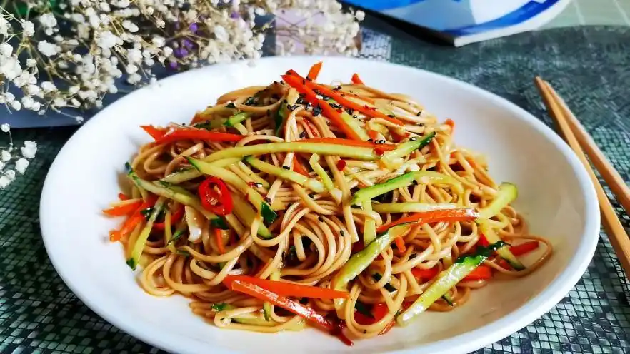 黄瓜拌面 - 黄瓜拌面做法,功效,食材 - 网上厨房