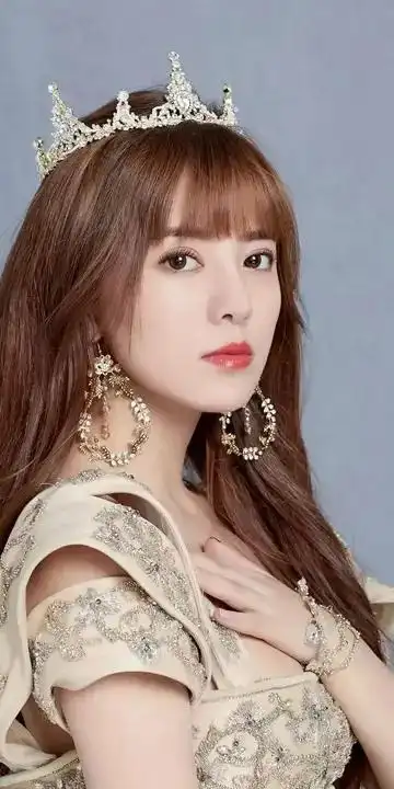 藏族女歌手阿兰个人资料