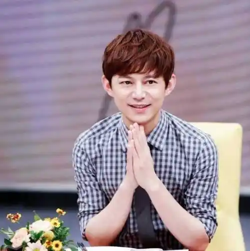 何炅绯闻爱情盘点和王菁到底啥关系?