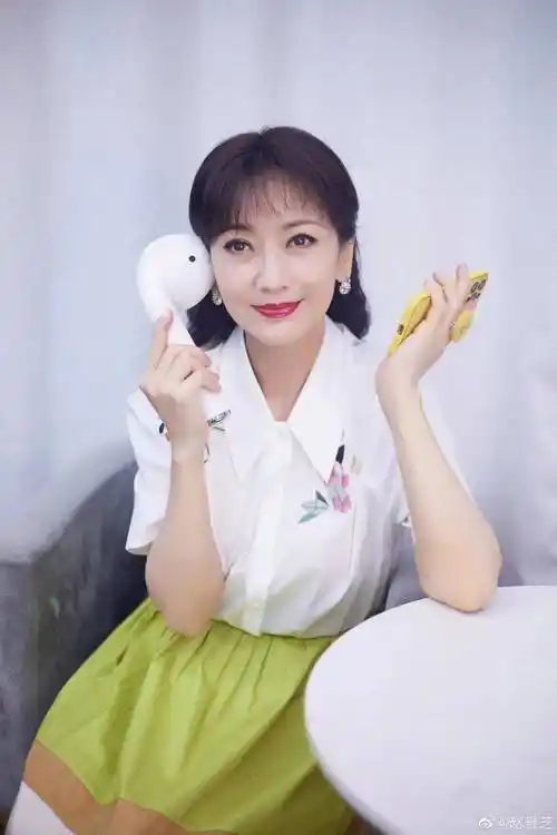 赵雅芝最近20张高清照片,让人感知她无穷的魅力!_女性_时尚_气质