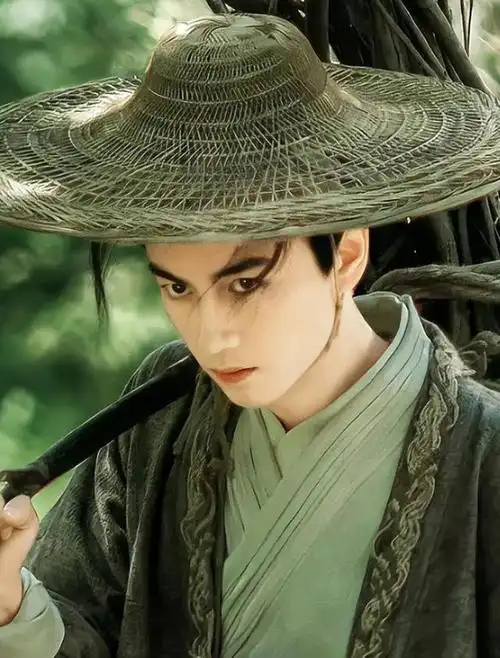 陈晓确定出演《神雕侠侣》时,他早已见过陈妍希在《那些年》里出演了"