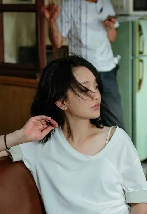 完美日记后,周迅又拔高了一加品牌质感,这代言人找得不亏-第7张图片