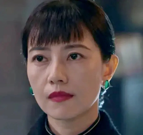 41岁高圆圆剧照流出,惊呆了一众网友:"女神"老了……__凤凰网