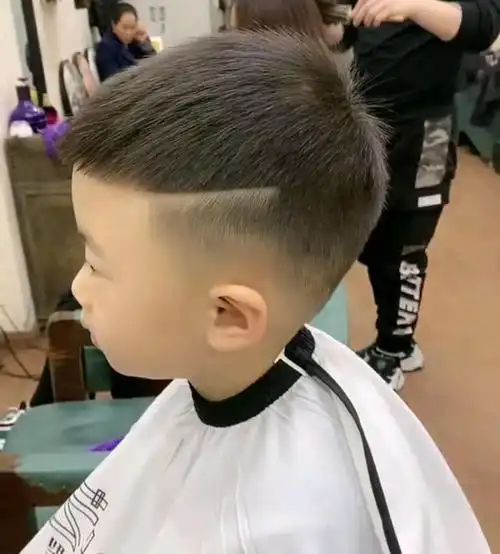 2020最帅小男孩发型