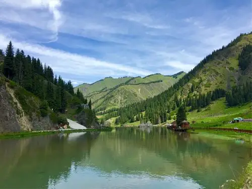 新疆天山风光无限美