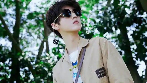 娱乐连连看肖战鹿晗宋茜吴镇宇刘浩存金晨