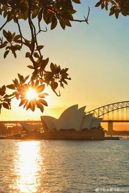 做为澳大利亚最大,最古老,最繁华的国际化大都市和港口,自是有着自己