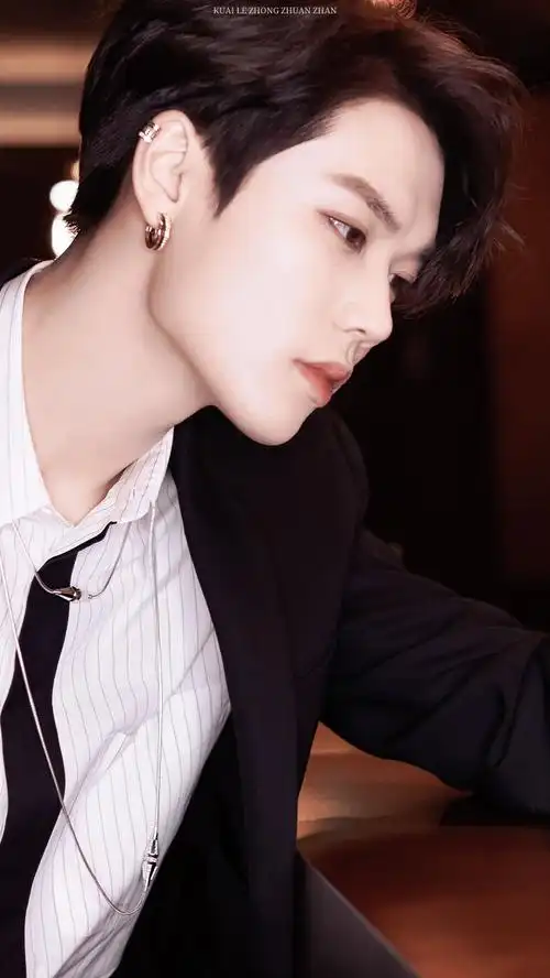 新人演员,追梦的脚步从未停止祝@林彦俊生日快乐呀期待以后更多的作品