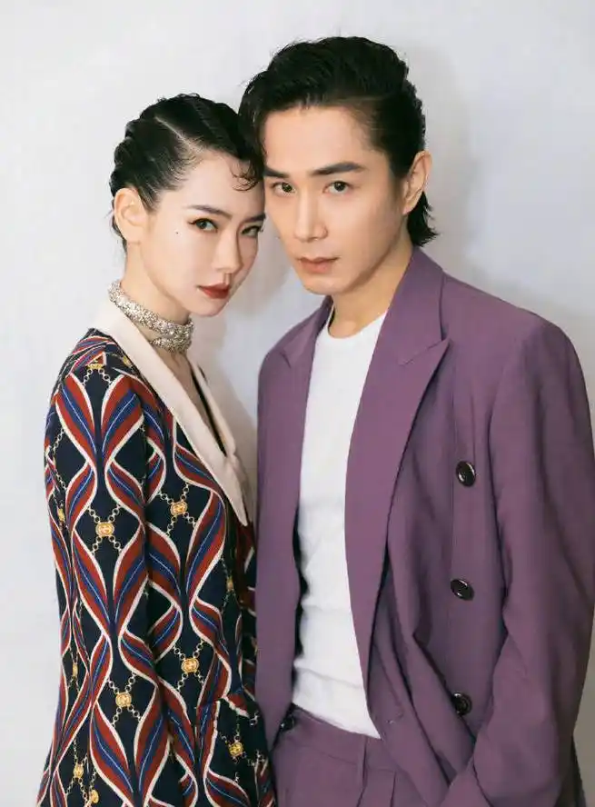 戚薇为李承铉庆39岁生日 发文给丈夫新歌打call_rainbow_娱乐_其它