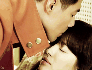 白额头图片_白额头动态图_白额头表情包gif动图下载_soogif