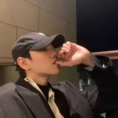 微信头像男生成熟稳重2020好看有品位的男头图片