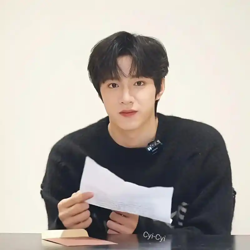 你小子帅的有一套(马哥生日纪录片自截自修图第一弹)#刘耀文  - 抖音