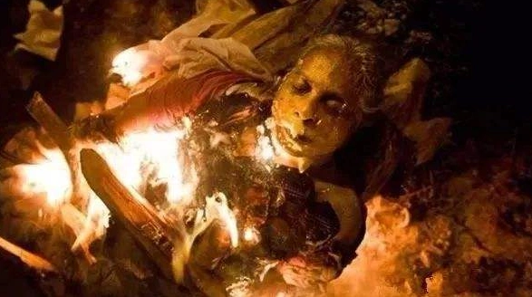 人被火化后能留下多少骨灰在被埋进地下后最终会变成什么