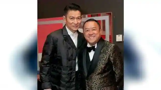 曾志伟回忆刘德华刚出道时 早上6点给我理发