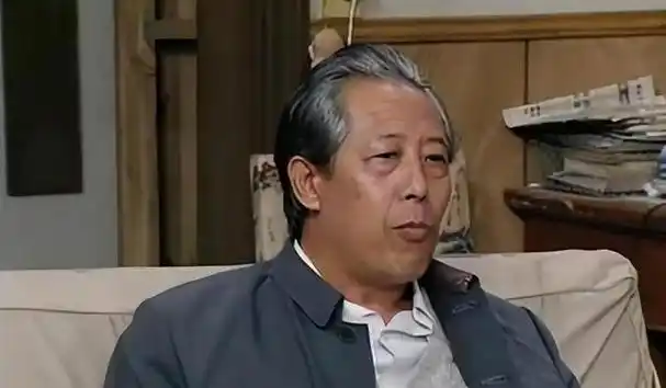 文兴宇:一生嗜烟如命,7字遗言感动世人,遗孀至今无法释怀