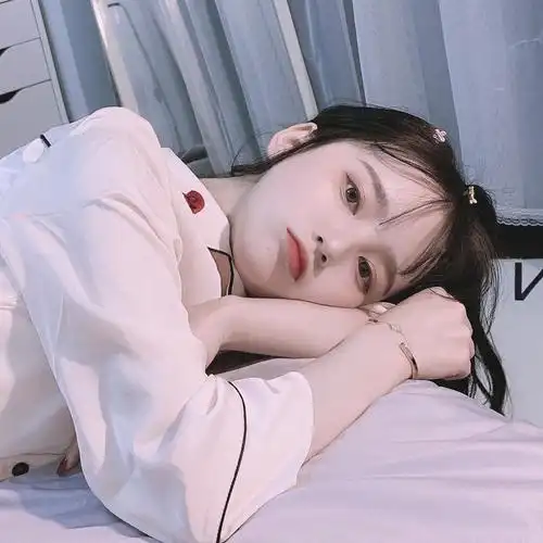 2020最流行精致微信女生头像