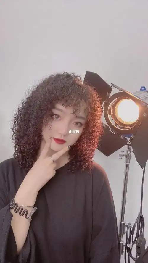 筷子02也能烫_筷子_造型烫_中长发_染发_烫发_时尚_发型