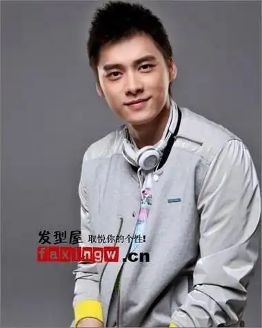 李易峰毛寸头造型,阳光可爱又青涩,简直太帅气了!