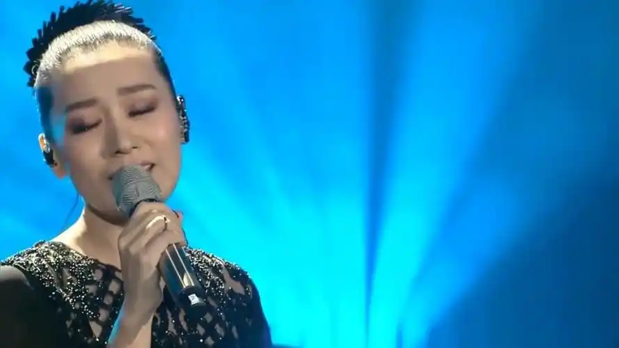 经典情歌再现!林玉英这首《怨苍天变了心》最近太火了,这才是经典