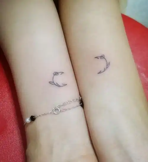 美女手部纹身图片手部小纹身2