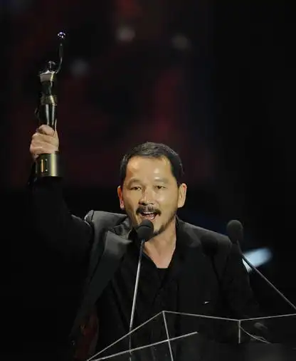 香港"老戏骨"廖启智因胃癌去世!