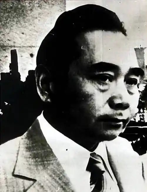 他从擦鞋仔逆袭成警察,黑白通吃贪污10亿_吕乐_探长_香港