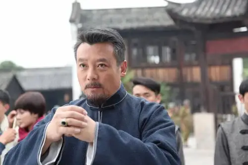 从话剧演员走进电视荧幕老戏骨佟凡的艺术人生