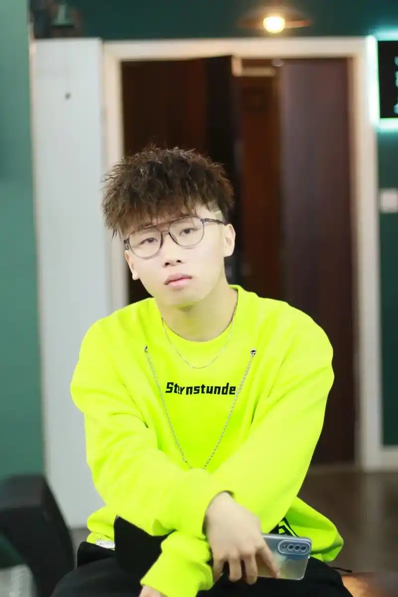 渣男锡纸烫#西安男士烫发 #西安术奈男士理发 - 抖音