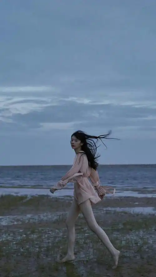 好看的气质美女锁屏壁纸 _美女手机壁纸-酷玩个性网