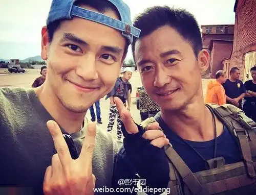 彭于晏探班吴京 "秀恩爱"史被扒好cp的感情是滚出来的