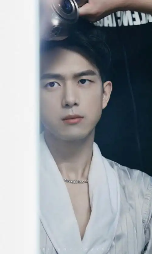 酱园弄更新主演列表##李现你好星期六