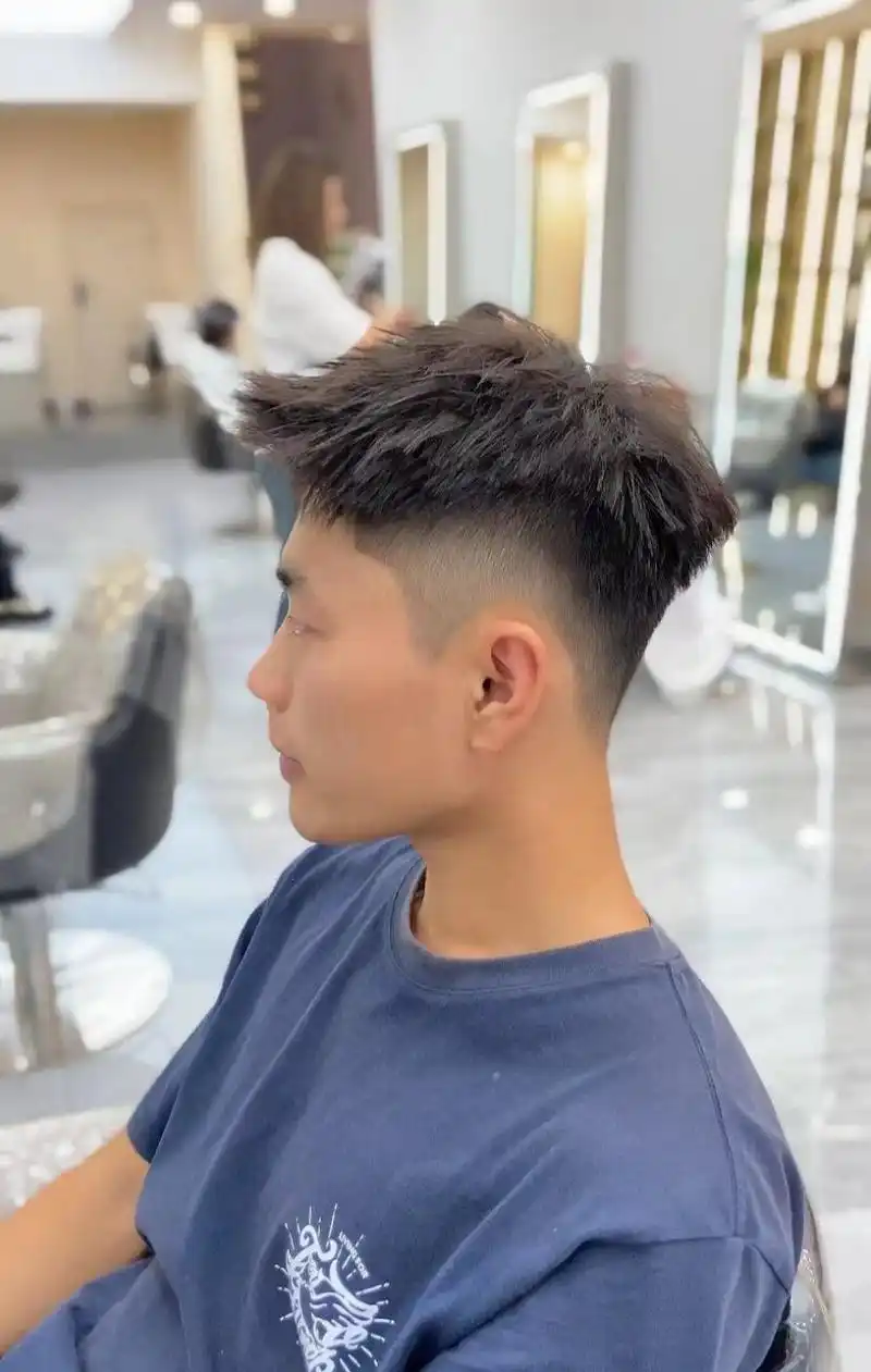 男生一定要尝试的美式前刺来啦!!        今天给大家推荐一款氛围感美