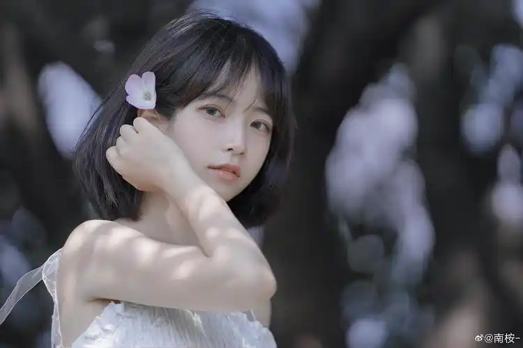 手机里的那些美女图真人系列